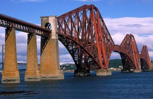 1436106739_s300-forth-bridge.jpg